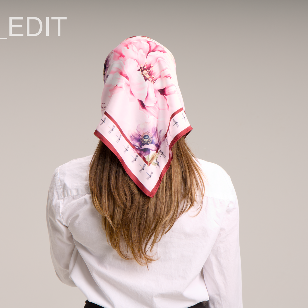 Printed floral pink Scarf